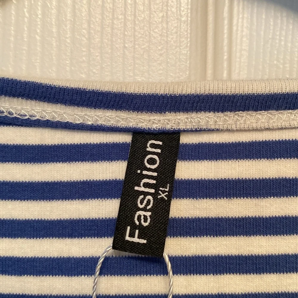 Fashion Striped Long Sleeve Top - Blue and White …size XL - Picture 3 of 4